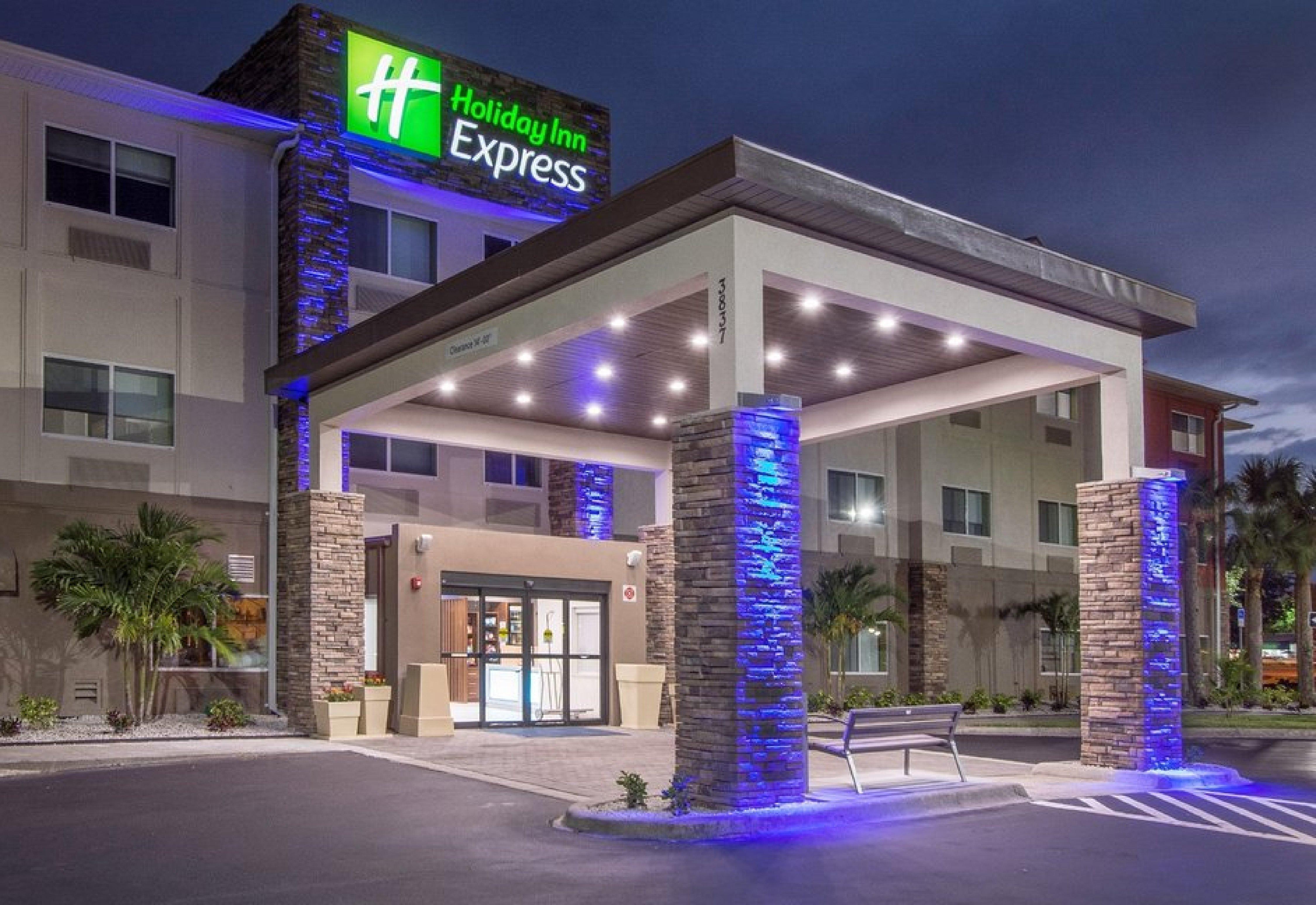 Holiday Inn Express - Naples South - I-75 By Ihg Golden Gate Exterior foto