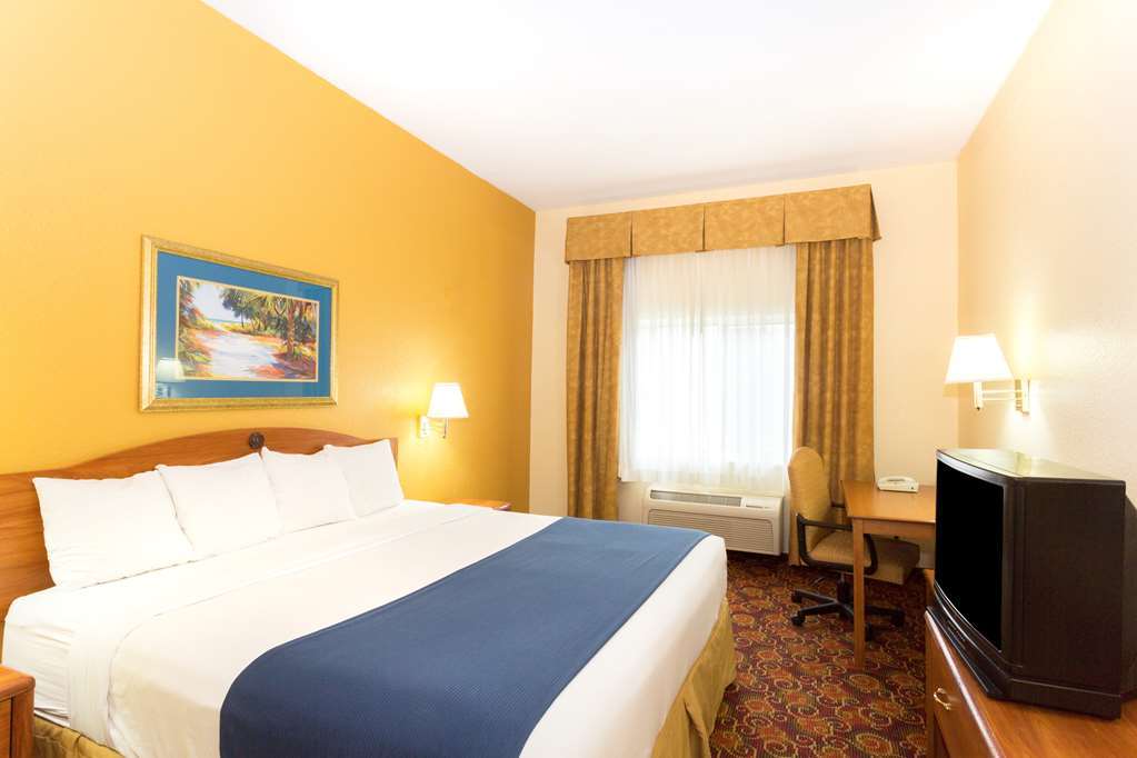 Holiday Inn Express - Naples South - I-75 By Ihg Golden Gate Habitación foto