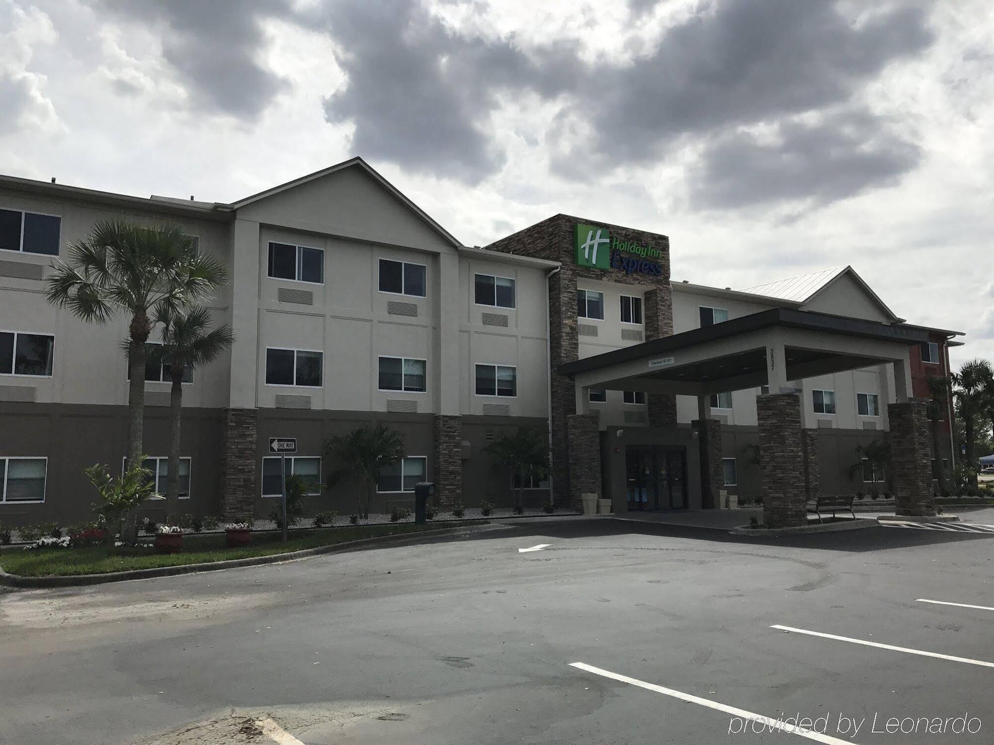 Holiday Inn Express - Naples South - I-75 By Ihg Golden Gate Exterior foto